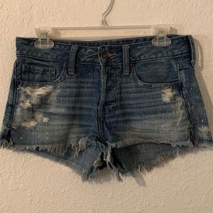 Abercrombie & Fitch Distressed fringed hem shirts
